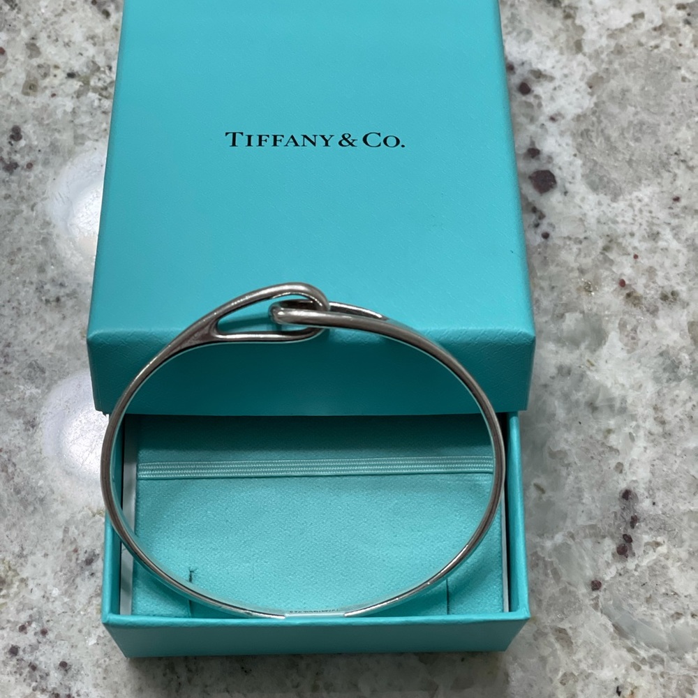 Tiffany & Co Interlocking Infinity Bangle-Retired! - image 2